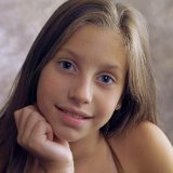 AISD09 Ha1  "Classicality" classic style portraits and figurative art by Jeff Knowles : portrait, fine portrait, classic, classical, traditional, figurative, adult, child, parent, sibling, pregnancy, maternity, teen, preteen, tween, child, family, contemporary, Ardent Images