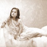 AIBF 20020316B12  "Classicality" classic style portraits and figurative art by Jeff Knowles : portrait, fine portrait, classic, classical, traditional, figurative, adult, child, parent, sibling, pregnancy, maternity, teen, preteen, tween, child, family, contemporary, Ardent Images